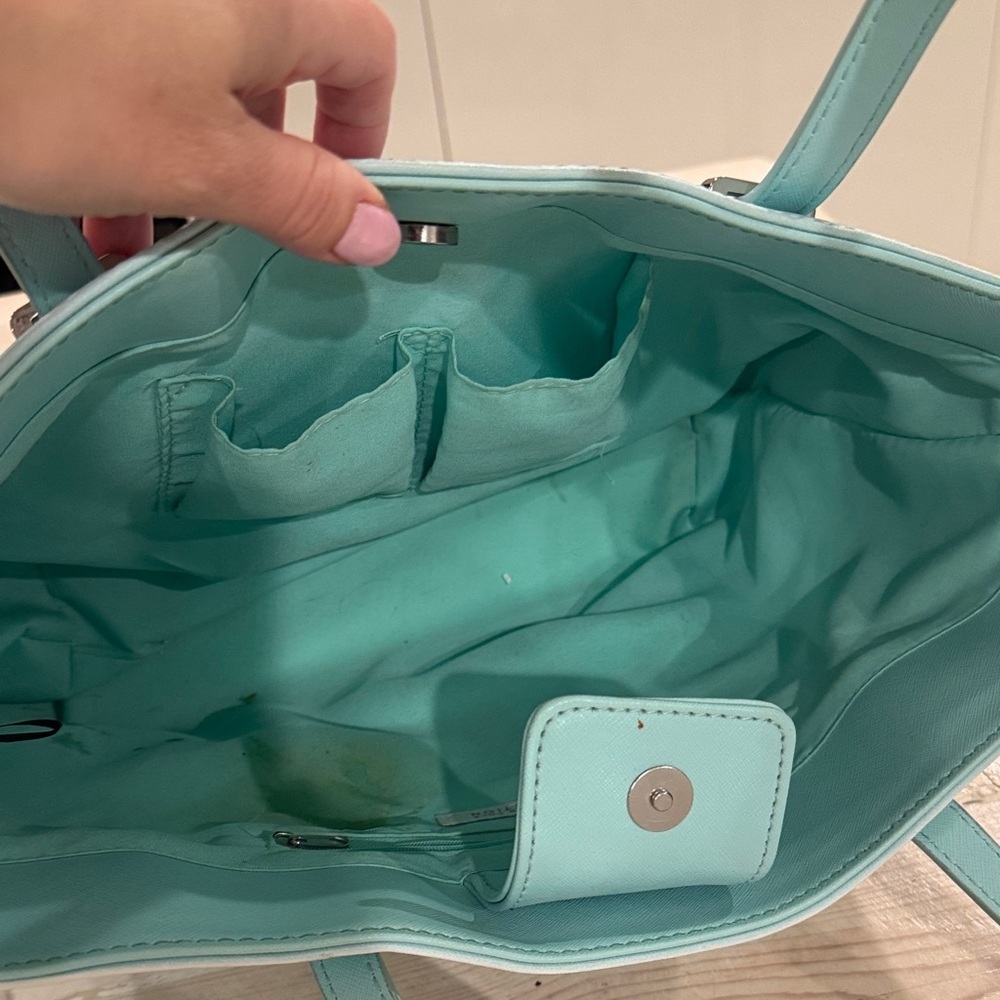 Kenneth Cole Reaction Aqua and White Tote - Picture 8 of 9